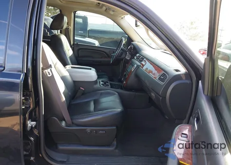 2008 Chevrolet Silverado 1500 Ltz from USA, damaged, VIN 2GCEC130581158977